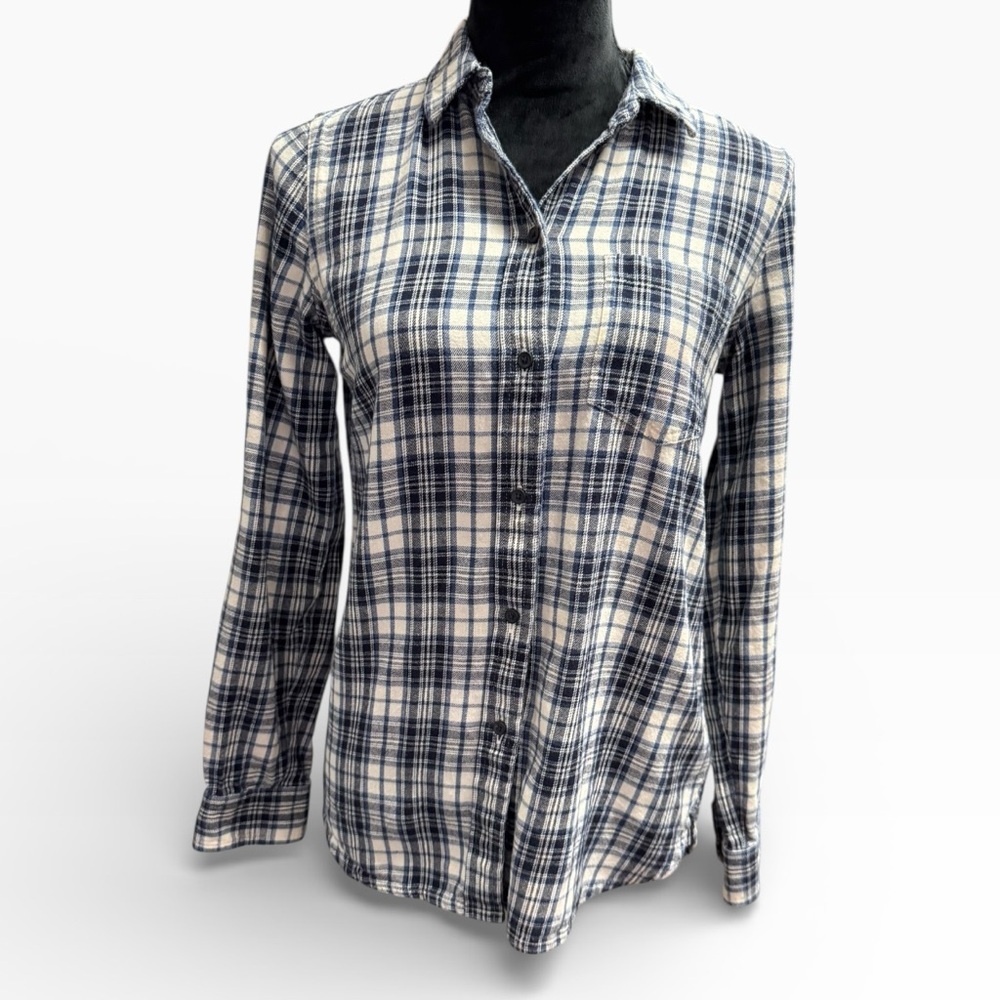 Madewell Women’s Blue and White Plaid Button-Up Shirt Size Small​